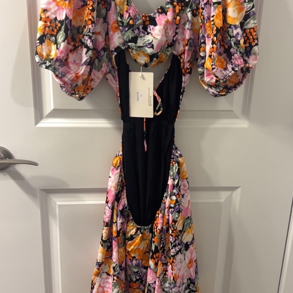 All about May dress - Picture 5 of 5